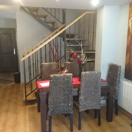 Willa Casa Noelia Castiello de Jaca Zewnętrze zdjęcie