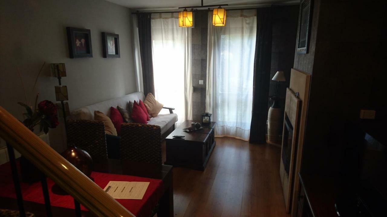 Willa Casa Noelia Castiello de Jaca Zewnętrze zdjęcie